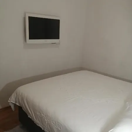 Klisovic Apartment